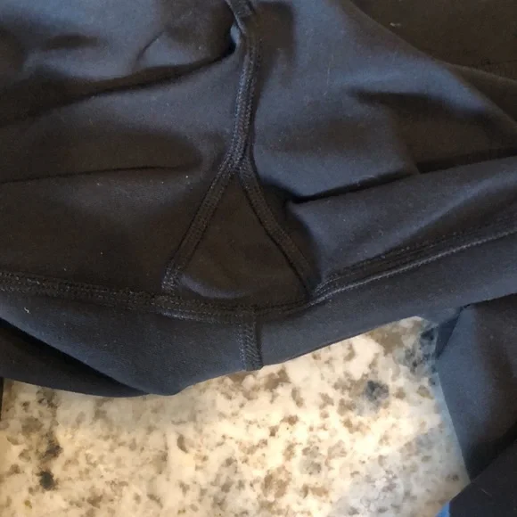 Nike Women’s Size Medium Athletic Cropped Leggings - Picture 8 of 10